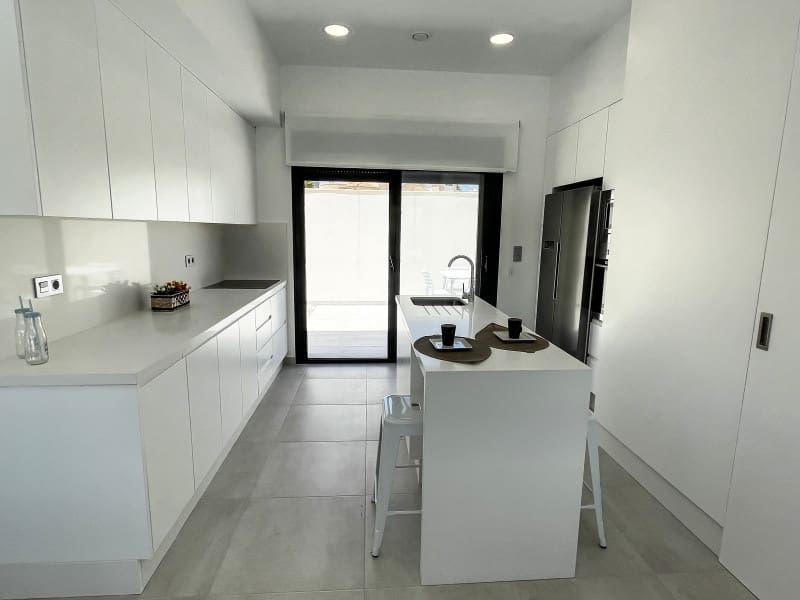 3 bedroom Villa for sale in Pilar de la Horadada with pool - € 422,500 (Ref: 9918246)