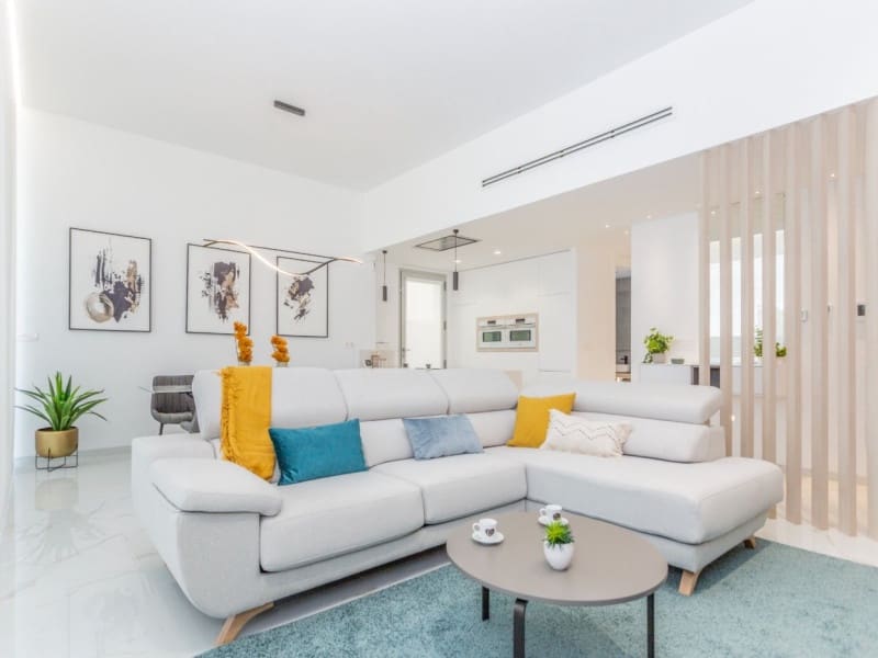 3 makuuhuone Huvila myytävänä paikassa Torrevieja mukana uima-altaan - 700 000 € (Ref: 9918247)