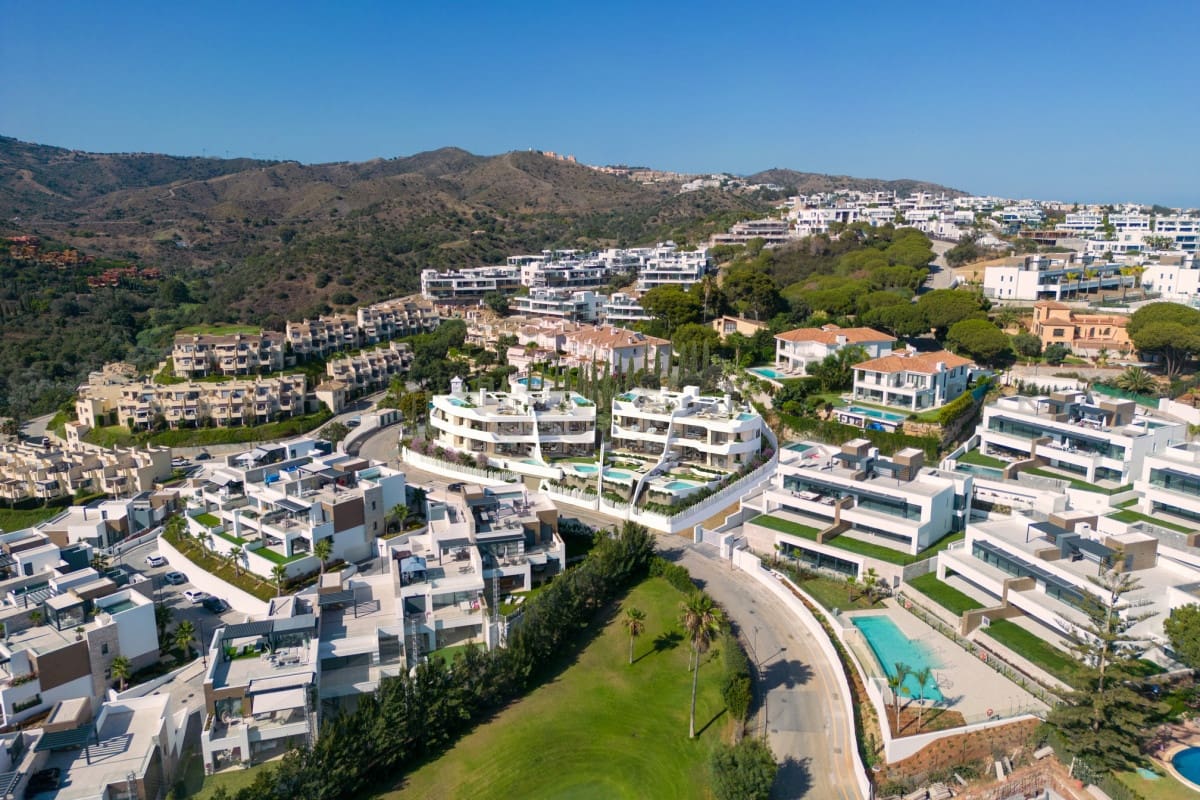 3 makuuhuone Huoneisto myytävänä paikassa Marbella mukana uima-altaan - 1 790 000 € (Ref: 9918249)