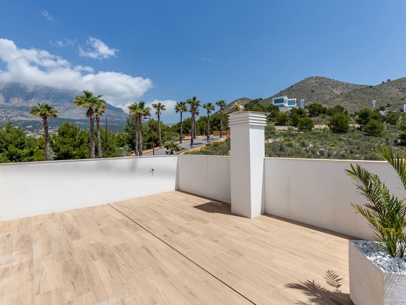 Chalet de 3 habitaciones en Finestrat en venta con piscina - 635.000 € (Ref: 9918266)