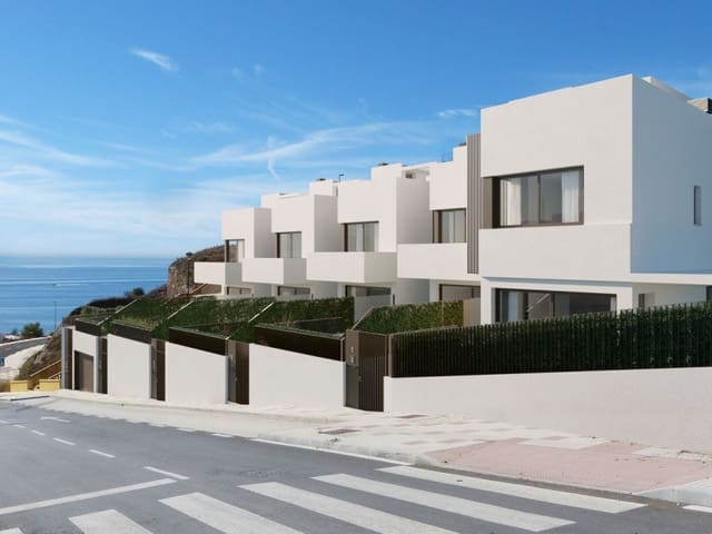 4 sovrum Hus till salu i Rincón de la Victoria med pool - 695 000 € (Ref: 9918282)