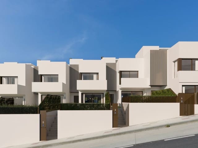 4 sovrum Hus till salu i Rincón de la Victoria med pool - 695 000 € (Ref: 9918282)