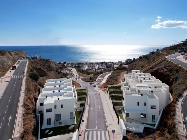 4 sovrum Hus till salu i Rincón de la Victoria med pool - 695 000 € (Ref: 9918282)