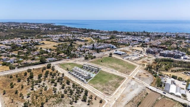 3 bedroom Townhouse for sale in Bel-Air, Estepona with pool garage - € 1,040,000 (Ref: 9918367)