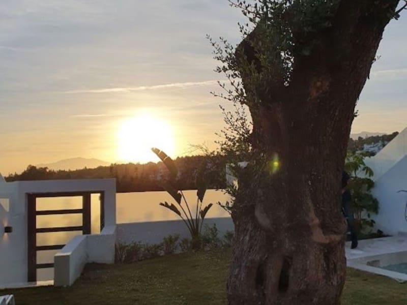 3 sypialnia Willa na sprzedaż w Marbella z basenem garażem - 1 950 000 € (Ref: 9918408)