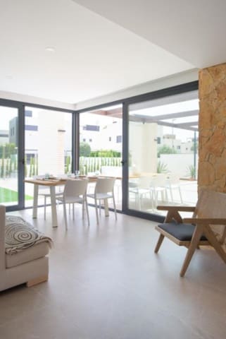 4 quarto Moradia para venda em Pilar de la Horadada ciudad, Pilar de la Horadada com piscina garagem - 1 160 000 € (Ref: 9918424)