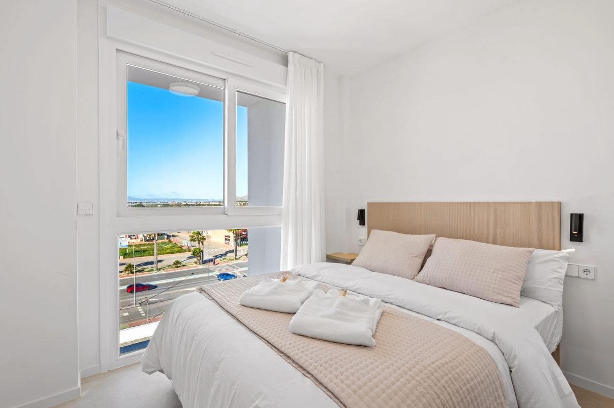 3 bedroom Apartment for sale in Los Alcazares with pool - € 359,900 (Ref: 9918457)