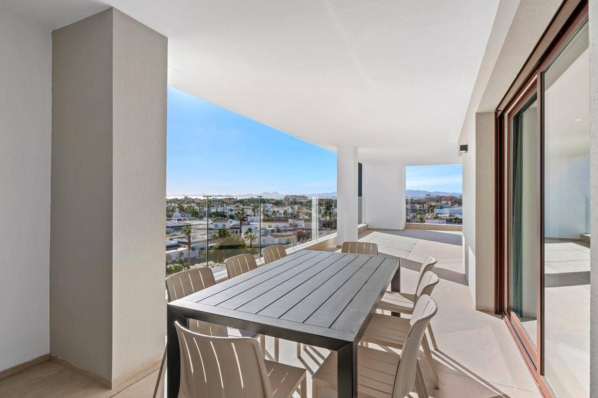 3 bedroom Apartment for sale in Los Alcazares with pool - € 359,900 (Ref: 9918457)