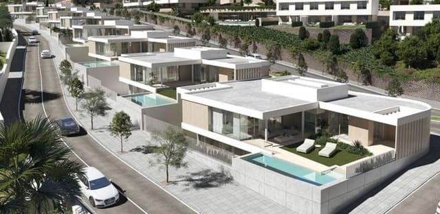 4 bedroom Villa for sale in Guadalobón, Estepona with pool garage - € 1,625,000 (Ref: 9918470)