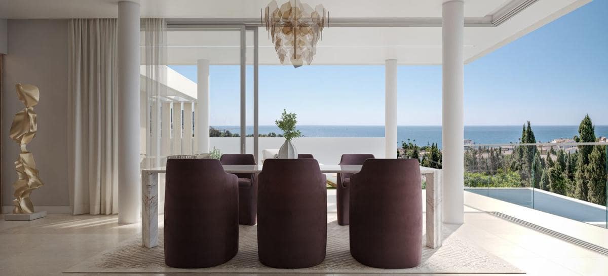 4 bedroom Villa for sale in Estepona with pool garage - € 1,625,000 (Ref: 9918470)