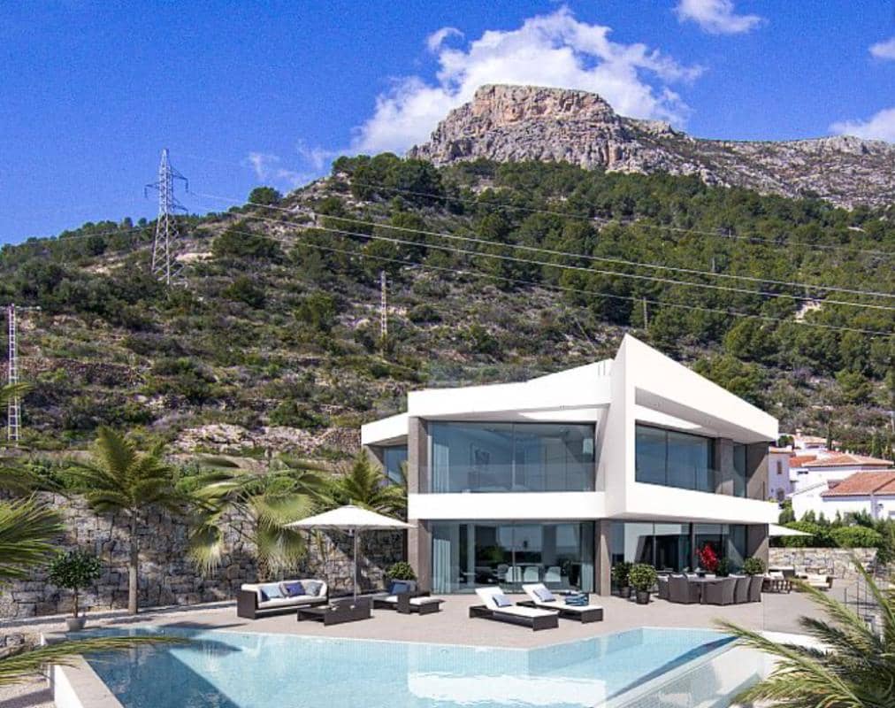 4 bedroom Villa for sale in Calpe / Calp with pool - € 1,850,000 (Ref: 9918482)