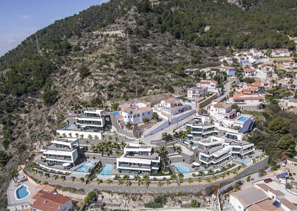 4 bedroom Villa for sale in Calpe / Calp with pool - € 1,850,000 (Ref: 9918482)