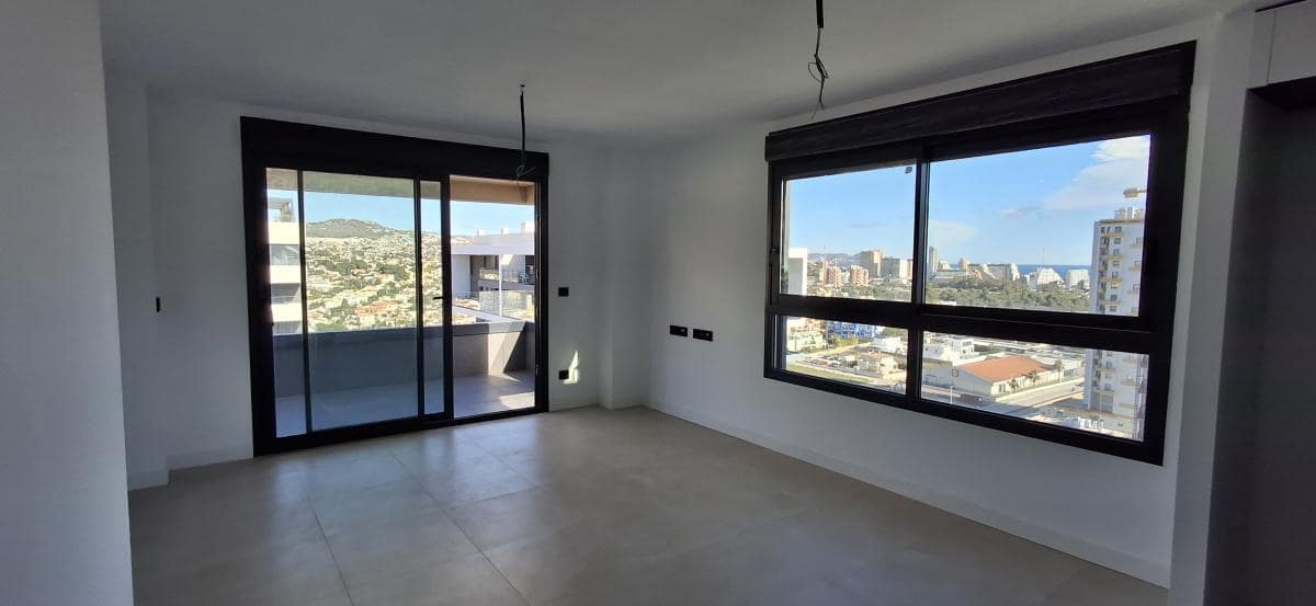 2 bedroom Apartment for sale in Calpe / Calp with pool - € 539,000 (Ref: 9918492)