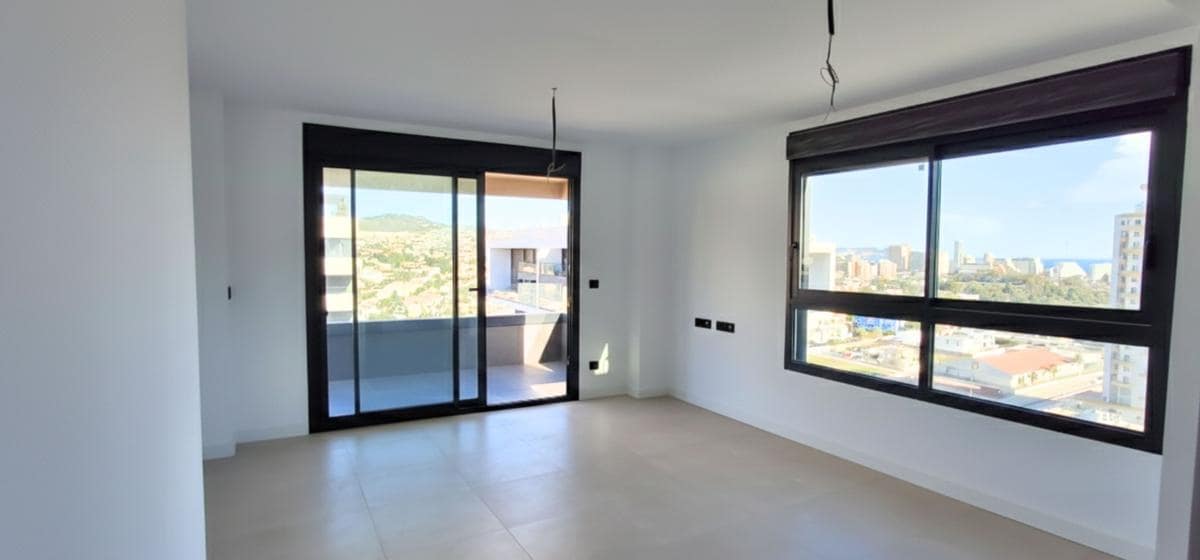 2 bedroom Apartment for sale in Calpe / Calp with pool - € 539,000 (Ref: 9918492)