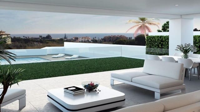 4 bedroom Villa for sale in La Duquesa / Puerto de la Duquesa, Manilva with pool - € 1,065,000 (Ref: 9918498)