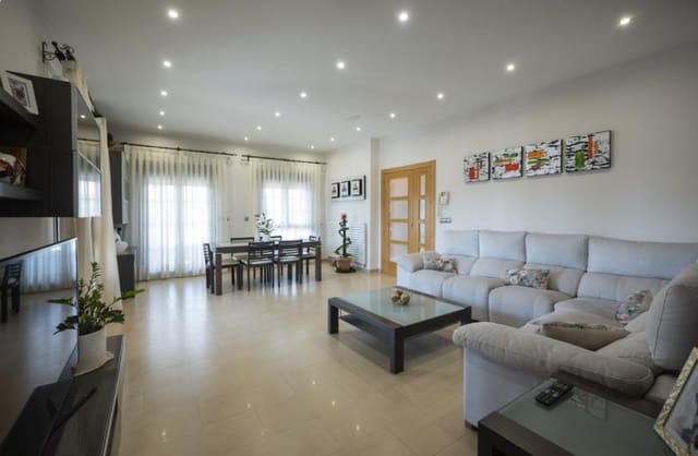 Chalet de 4 habitaciones en Avileses, Murcia ciudad en venta con piscina garaje - 1.350.000 € (Ref: 9920703)