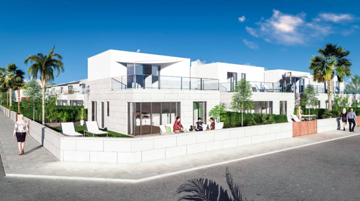 3 quarto Moradia para venda em Los Alcazares com piscina - 445 000 € (Ref: 9920721)