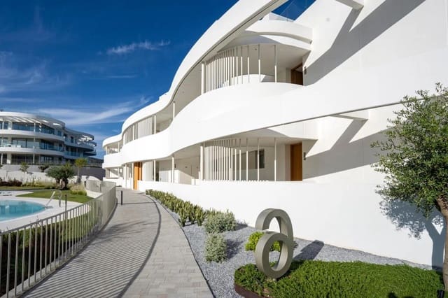 Apartamento de 2 habitaciones en La Quinta, Benahavís en venta con piscina - 899.000 € (Ref: 9920727)