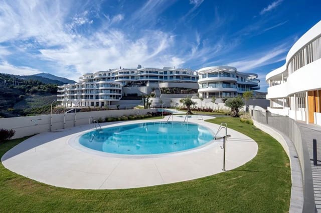 Apartamento de 2 habitaciones en La Quinta, Benahavís en venta con piscina - 899.000 € (Ref: 9920727)