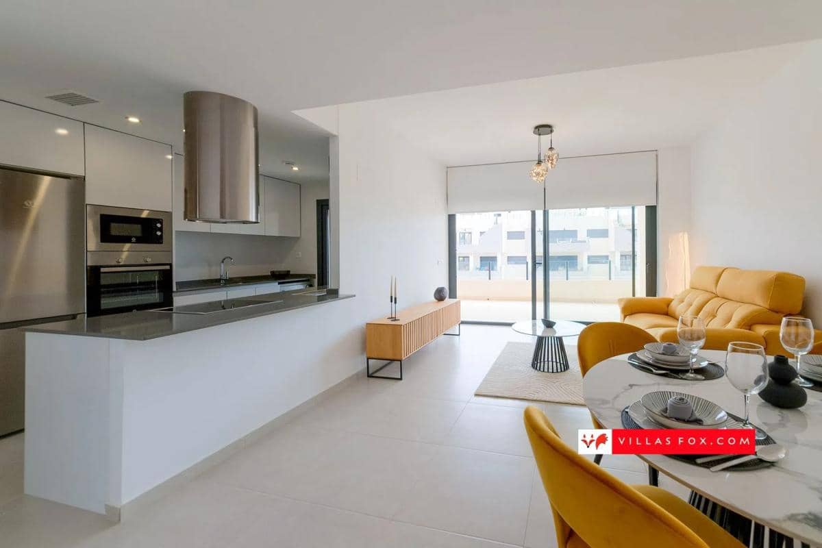 2 makuuhuone Huoneisto myytävänä paikassa San Miguel de Salinas mukana uima-altaan - 245 000 € (Ref: 9920743)