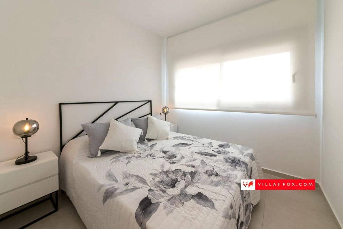 2 makuuhuone Huoneisto myytävänä paikassa San Miguel de Salinas mukana uima-altaan - 245 000 € (Ref: 9920743)