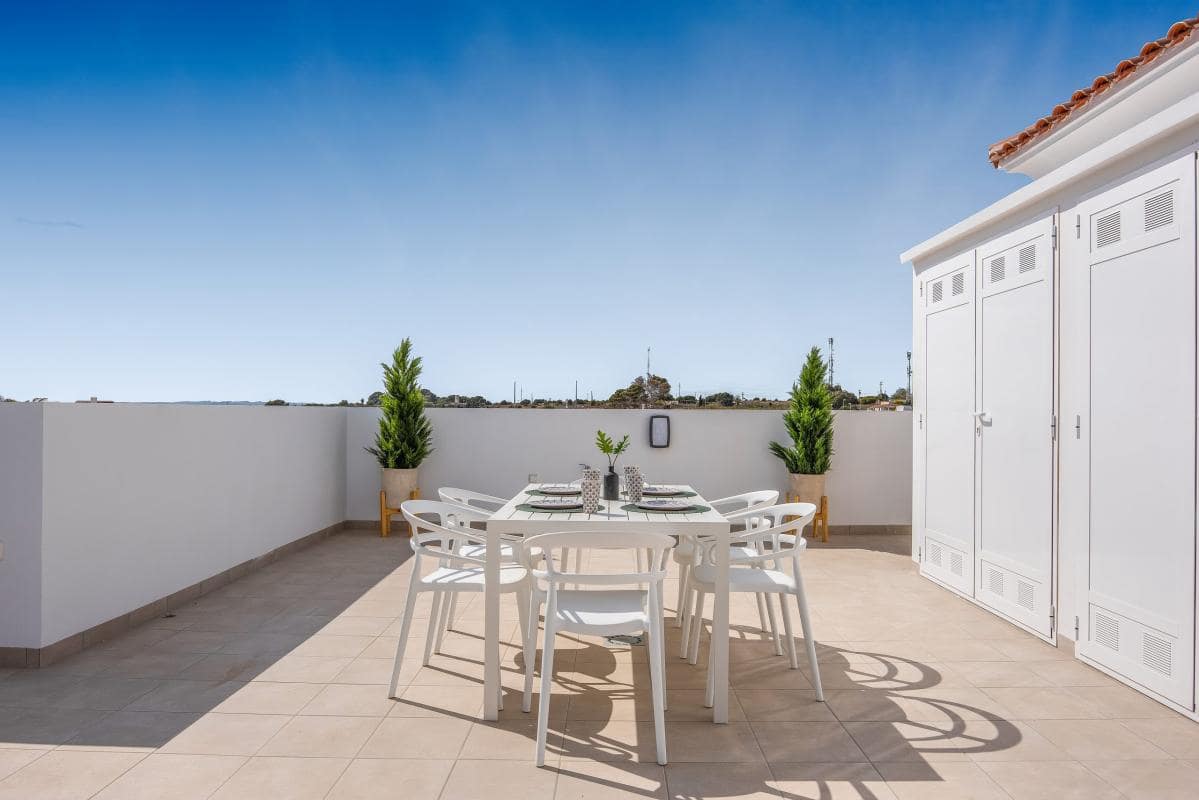 3 bedroom Apartment for sale in Rojales with pool garage - € 363,000 (Ref: 9920747)