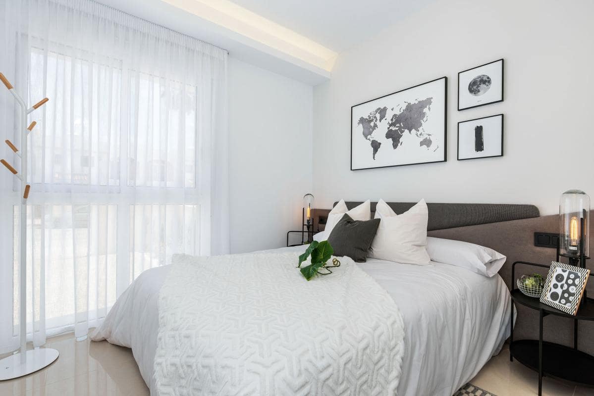 3 bedroom Apartment for sale in Rojales with pool garage - € 363,000 (Ref: 9920747)