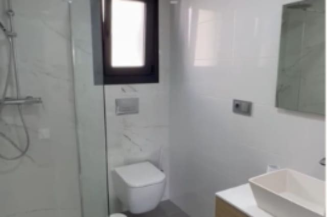 3 soveværelse Byhus til salg i Daya Nueva med swimmingpool - € 317.000 (Ref: 9920802)