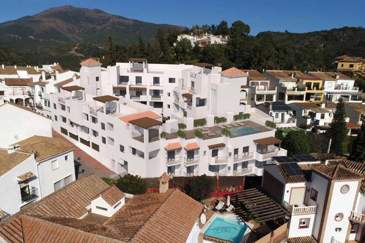 2 chambre Appartement à vendre à Benahavis avec piscine garage - 395 000 € (Ref: 9920817)