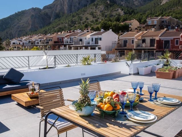 3 chambre Villa/Maison à vendre à Polop avec piscine - 470 000 € (Ref: 9920823)