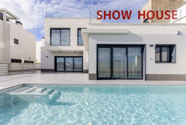 3 soverom Villa til salgs i San Miguel de Salinas med svømmebasseng - € 1 250 000 (Ref: 9922496)