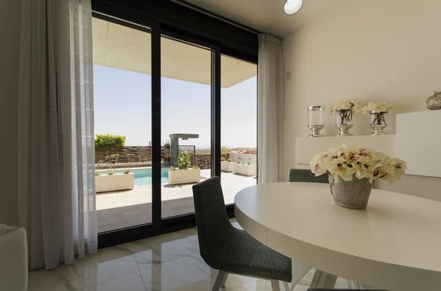 3 sypialnia Willa na sprzedaż w San Miguel de Salinas z basenem - 630 000 € (Ref: 9922497)