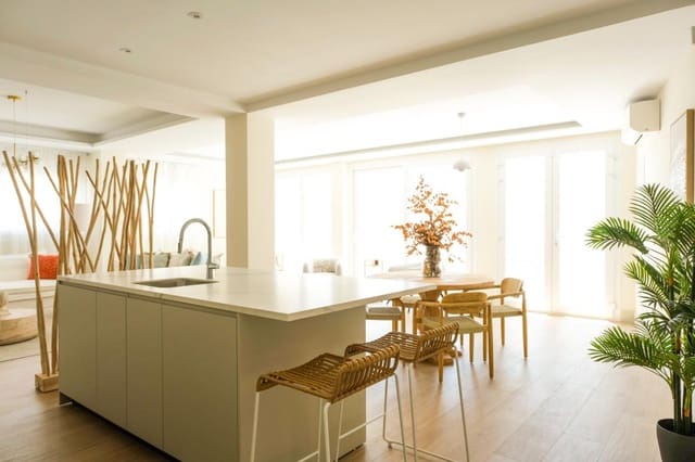 2 makuuhuone Huoneisto myytävänä paikassa Monte Sancha, Málaga kaupunki - 880 000 € (Ref: 9922502)