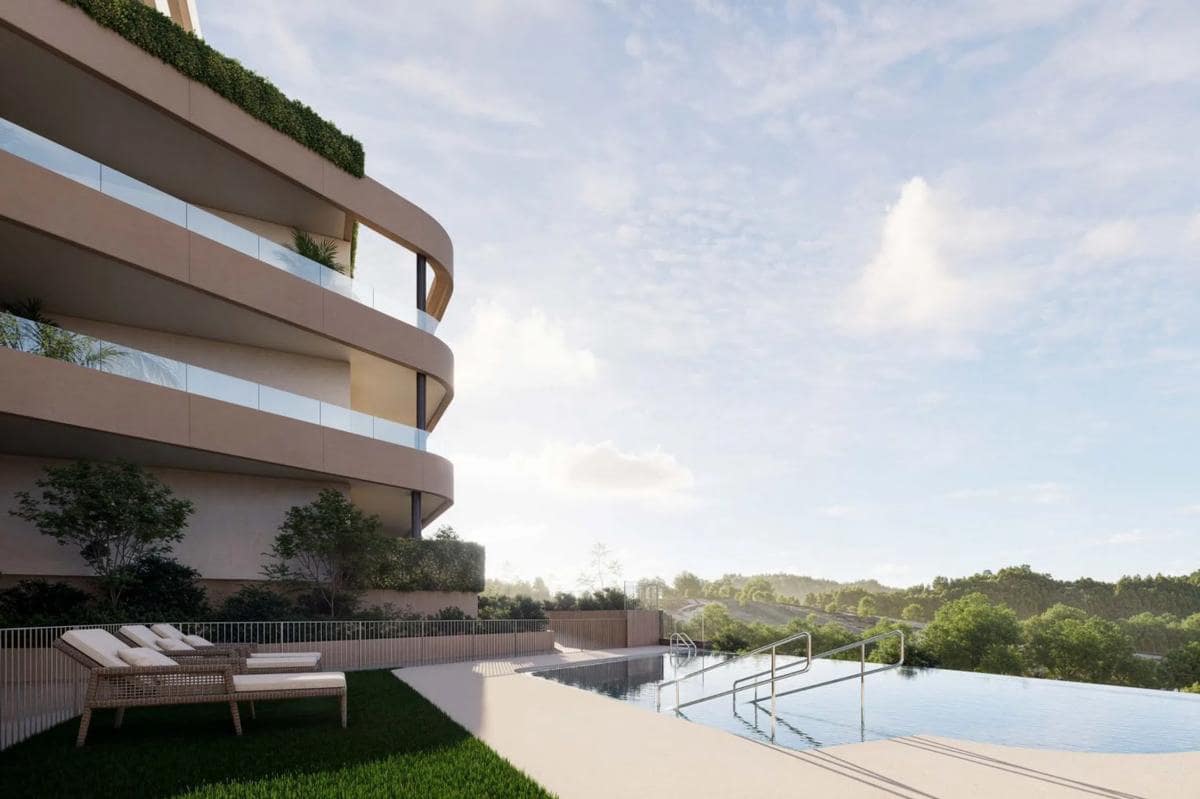 2 sovrum Lägenhet till salu i Estepona med pool garage - 325 000 € (Ref: 9924692)