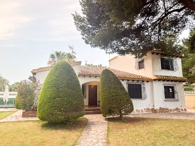 4 quarto Casa em Banda para venda em Punta Prima, Orihuela com piscina - 824 000 € (Ref: 9925173)
