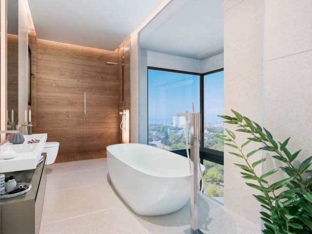 4 sovrum Hus till salu i Río Real, Marbella med pool garage - 1 890 000 € (Ref: 9927733)