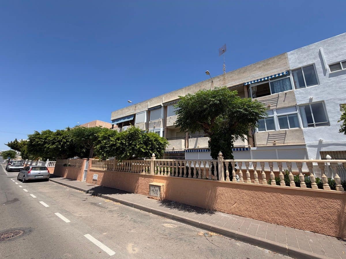 Leilighet til salgs i Mil Palmeras - € 79 995 (Ref: 9928248)