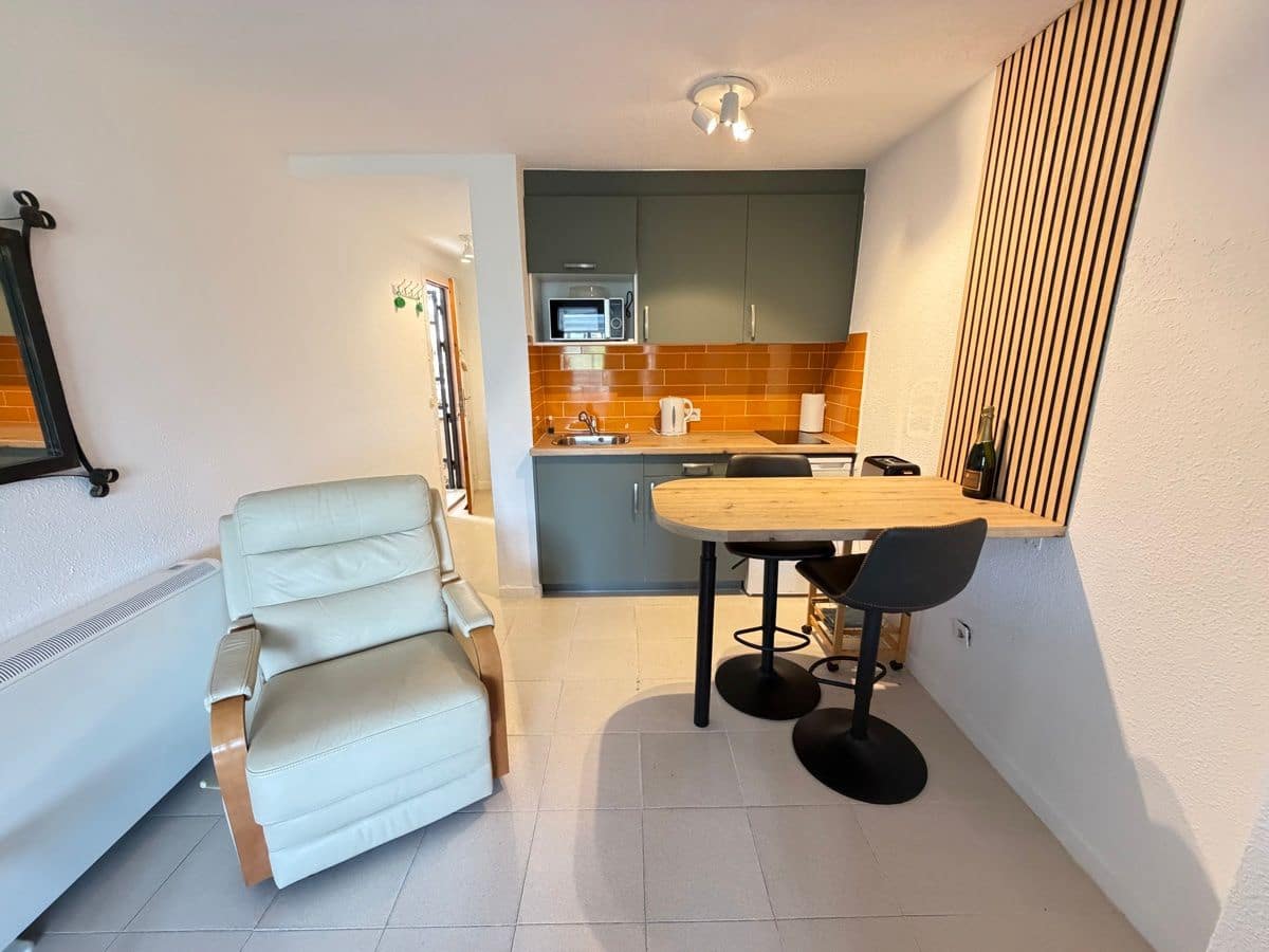 Leilighet til salgs i Mil Palmeras - € 79 995 (Ref: 9928248)