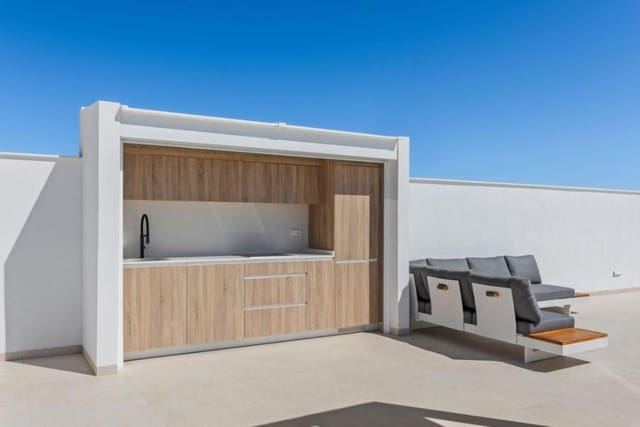 Chalet de 3 habitaciones en Las Lomas de Rame - Bahía Bella, Los Alcázares en venta con piscina - 519.900 € (Ref: 9929643)