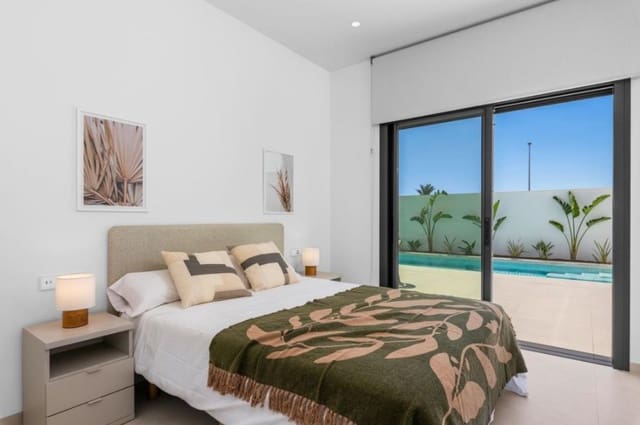 Chalet de 3 habitaciones en Las Lomas de Rame - Bahía Bella, Los Alcázares en venta con piscina - 519.900 € (Ref: 9929643)