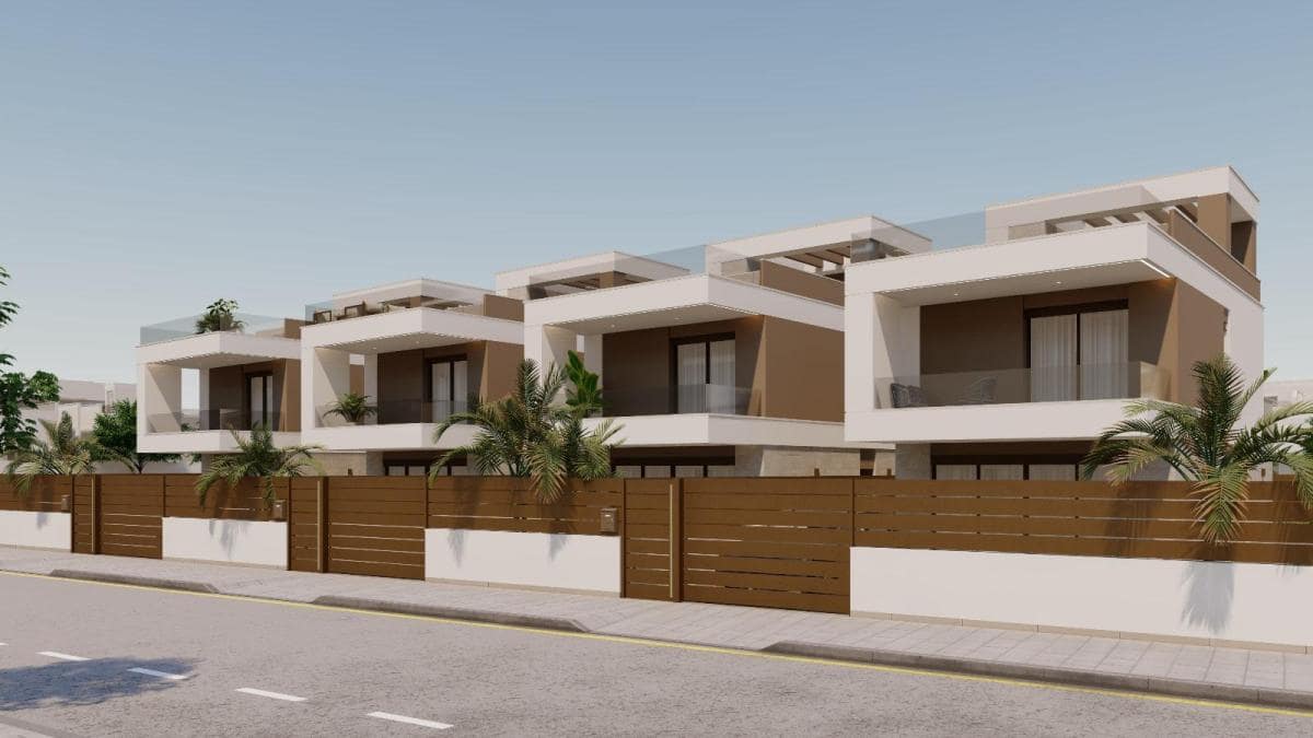 3 sovrum Villa till salu i Pilar de la Horadada - 550 000 € (Ref: 9930829)