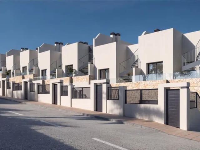 3 soverom Hus til salgs i La Cala Golf - Lagar Martell, Mijas med svømmebasseng - € 612 000 (Ref: 9930966)