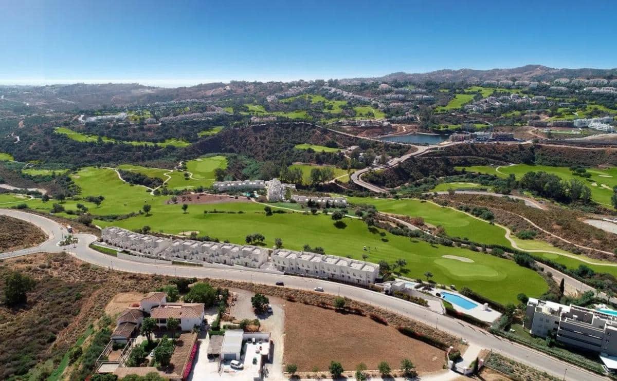 3 soveværelse Byhus til salg i Mijas med swimmingpool - € 650.000 (Ref: 9930977)
