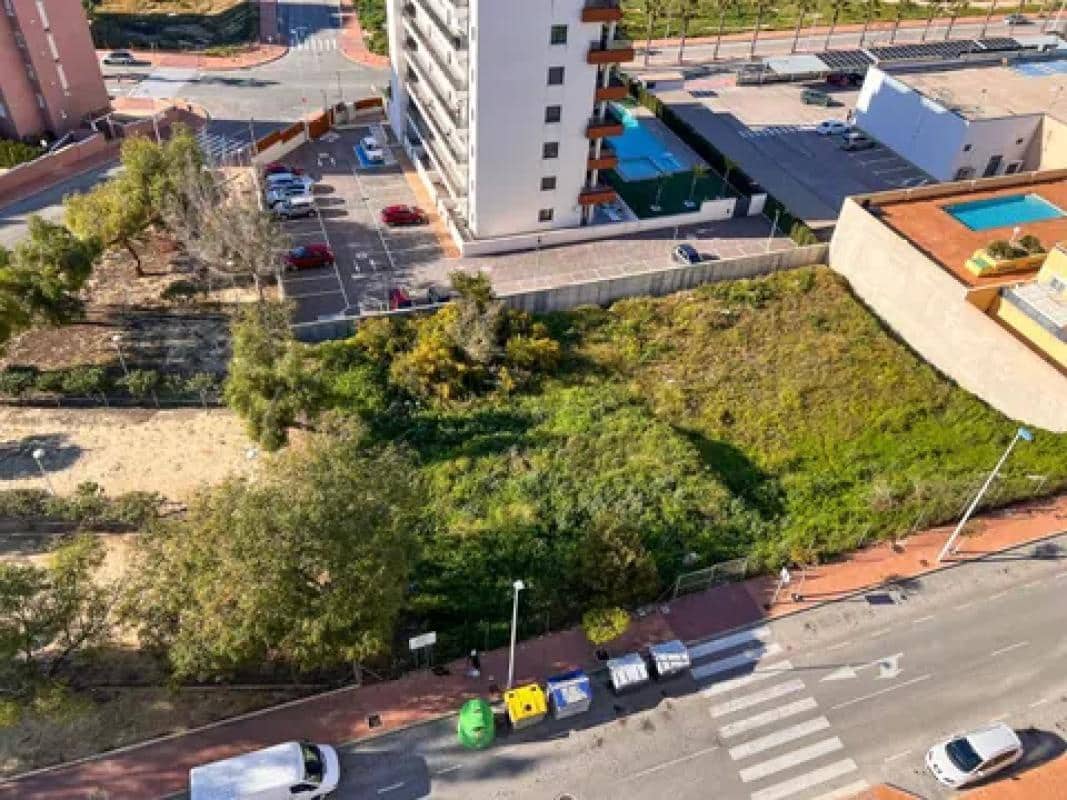 Solar/Parcela en Guardamar del Segura en venta - 790.000 € (Ref: 9931095)