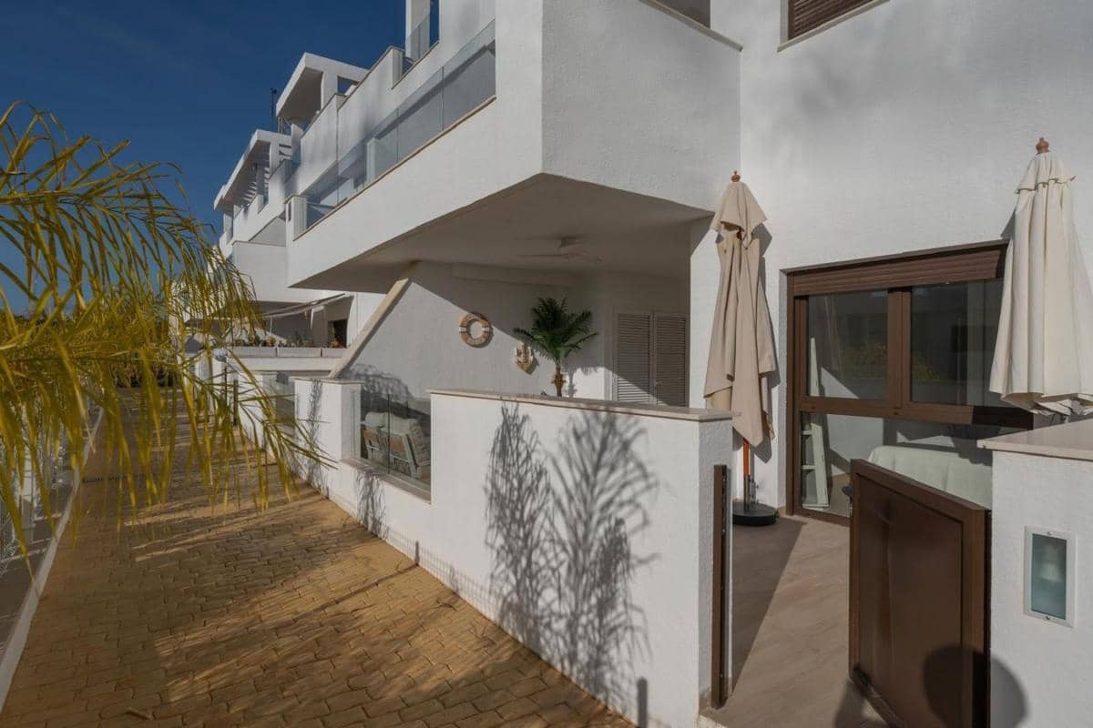 2 soveværelse Villa til salg i Finestrat med swimmingpool - € 340.000 (Ref: 9931649)