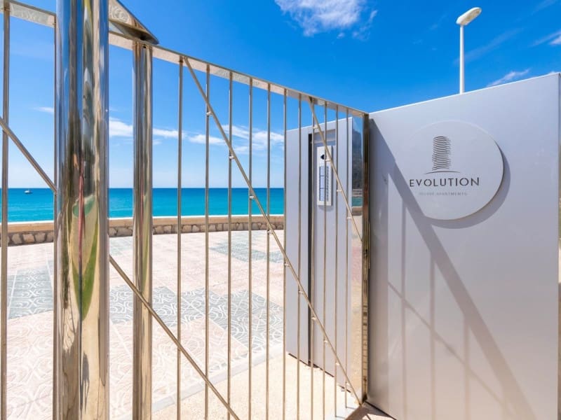 4 Zimmer Apartment zu verkaufen in Calpe / Calp mit Pool - 1.685.000 € (Ref: 9931704)