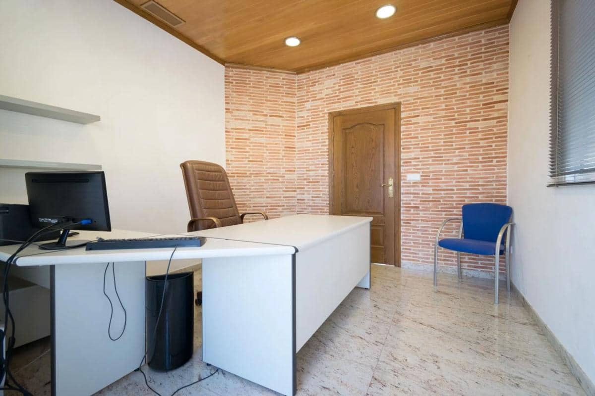 Kommersiell til salgs i Orihuela - € 317 089 (Ref: 9931854)