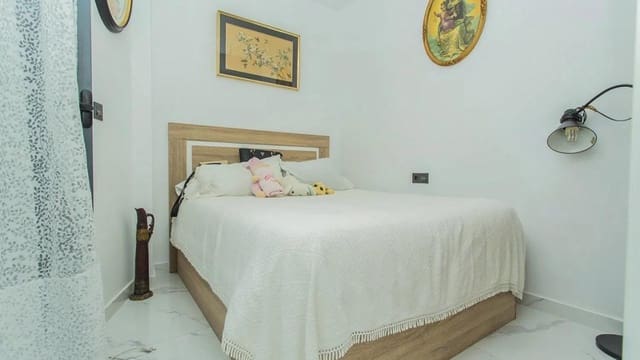 3 makuuhuone Huoneisto myytävänä paikassa Centro - Muelle Pesquero, Torrevieja mukana uima-altaan - 308 500 € (Ref: 9931866)