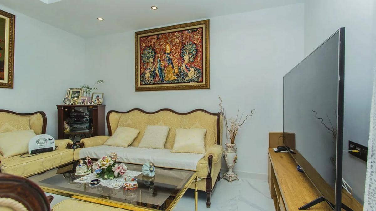 3 makuuhuone Huoneisto myytävänä paikassa Torrevieja mukana uima-altaan - 308 500 € (Ref: 9931866)