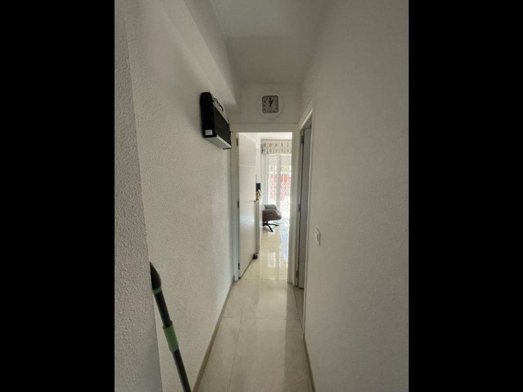 1 chambre Appartement à vendre à Guardamar del Segura avec piscine - 119 000 € (Ref: 9931975)